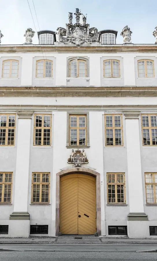 Majestic 300M2 Apartment Copenhagen
